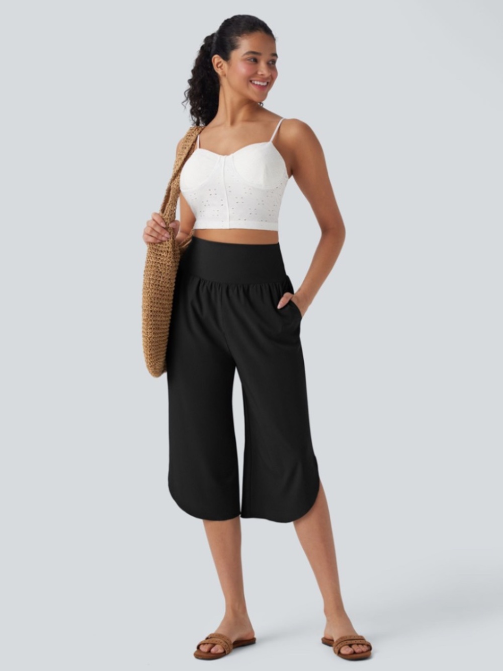 Halara Breezeful High Waisted Quick Dry capri pants with pockets
